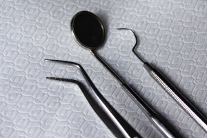 dental exam tools